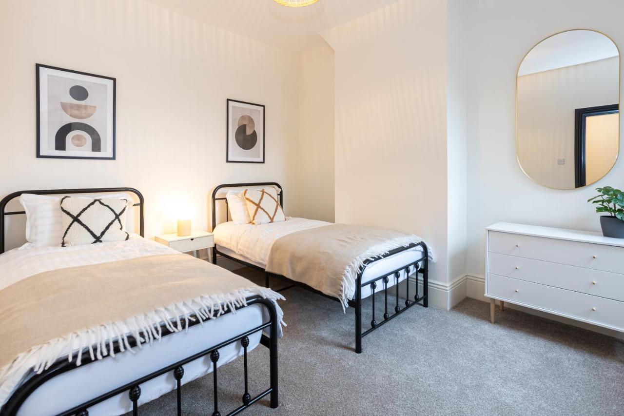Stunning Scandi 3 Bed House In Manchester-Parking别墅 外观 照片