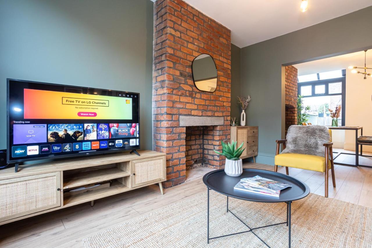 Stunning Scandi 3 Bed House In Manchester-Parking别墅 外观 照片