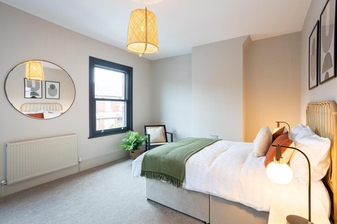Stunning Scandi 3 Bed House In Manchester-Parking别墅 外观 照片