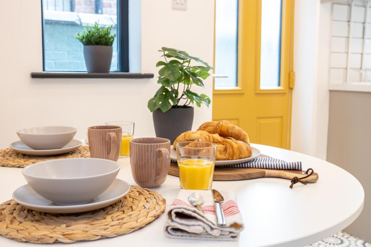 Stunning Scandi 3 Bed House In Manchester-Parking别墅 外观 照片