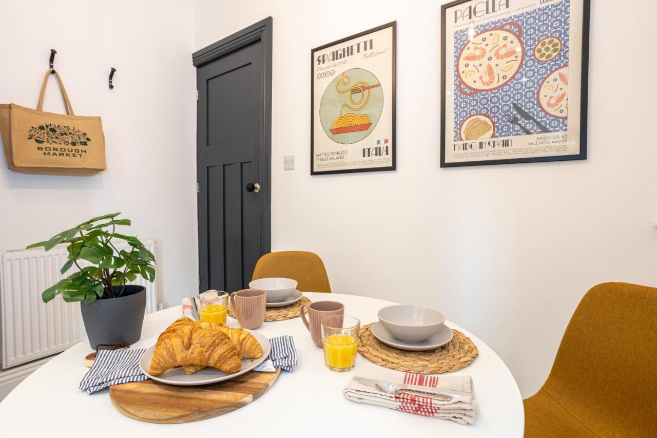 Stunning Scandi 3 Bed House In Manchester-Parking别墅 外观 照片