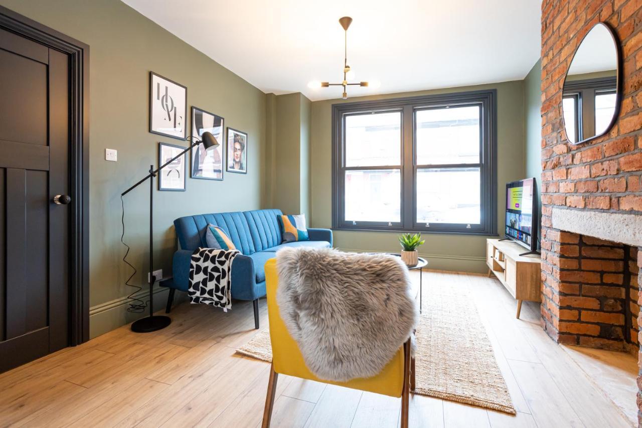 Stunning Scandi 3 Bed House In Manchester-Parking别墅 外观 照片