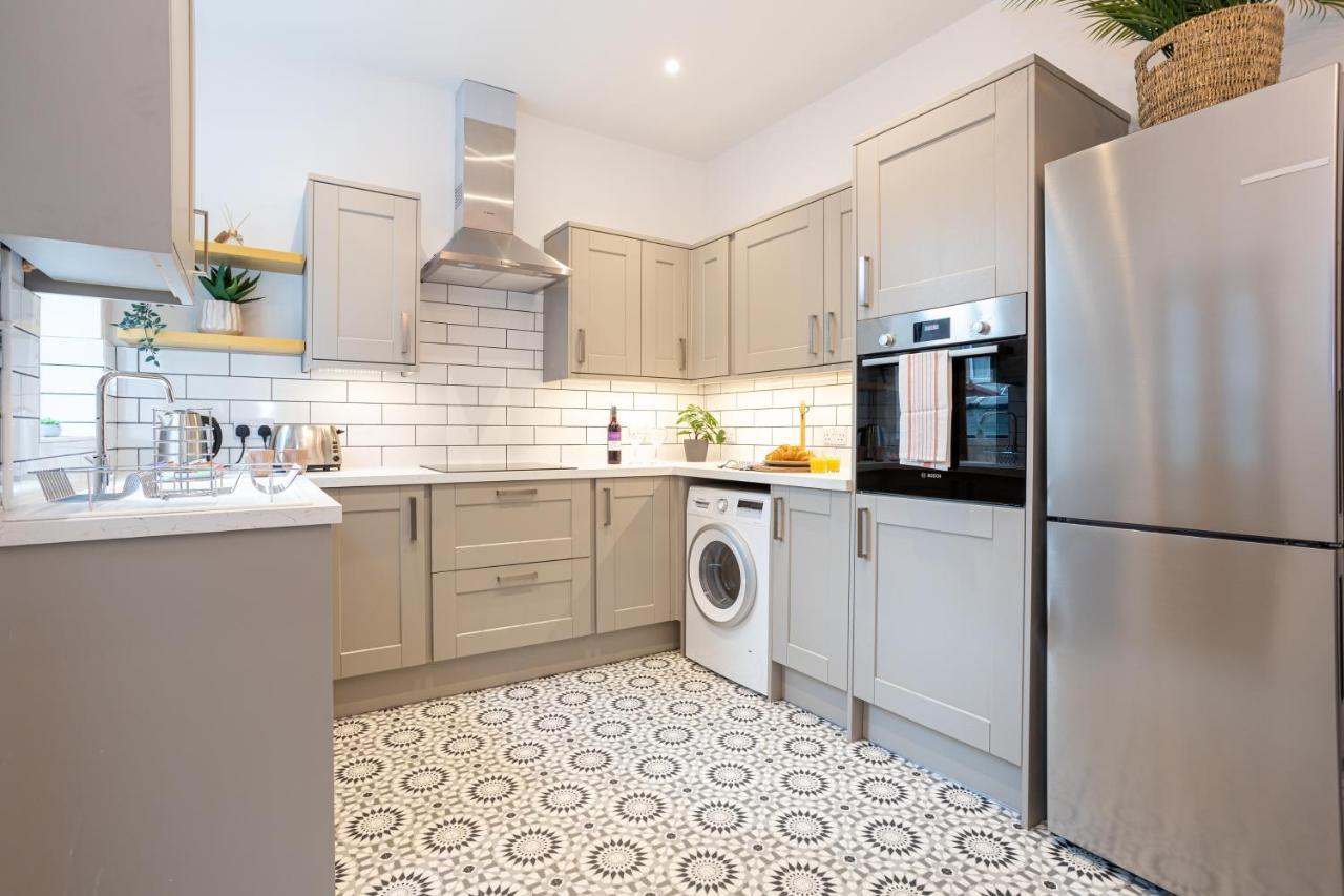 Stunning Scandi 3 Bed House In Manchester-Parking别墅 外观 照片
